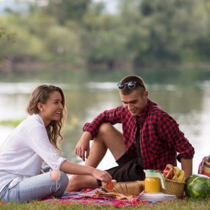 picknick-paradiese-rastplätze-naturspielplaetzen-bachzugang